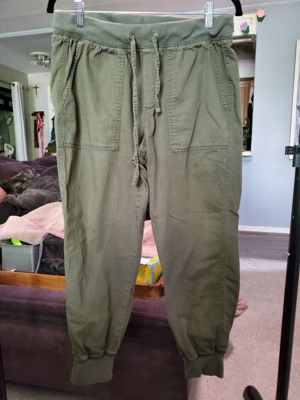 GAP Utility Jogger Pants - Medium